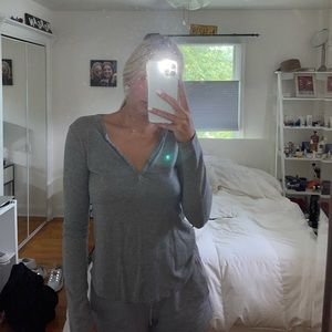 Abercrombie Deep V Long Sleeve Tee